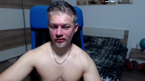 Snapshot of robbyshawz chatting on 05.22.26 robbyshawz online show from 05.22.26