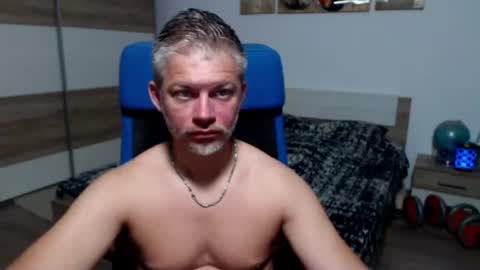 Snapshot of robbyshawz chatting on 07.04.26 robbyshawz online show from 07.04.26