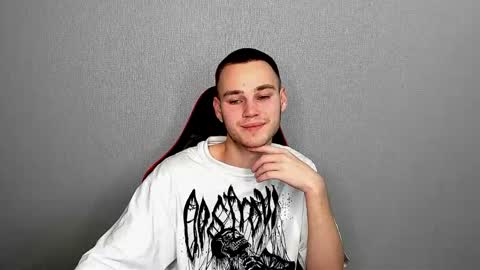 robert10211 online show from 12.04.25