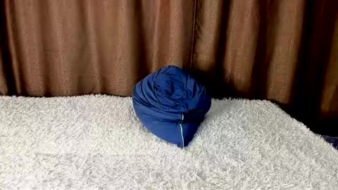 robert10211 online show from 03.10.26