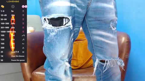 robert_kingg online show from 10.27.25