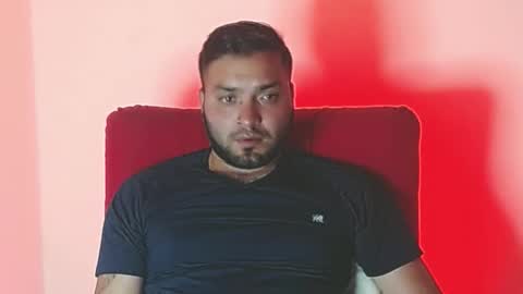 Snapshot of robert_leroy chatting on 05.19.26 Stiven - online show from 05.19.26