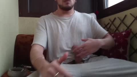 Snapshot of roberto_twink1 chatting on 12.07.24 Roberto online show from 12.07.24