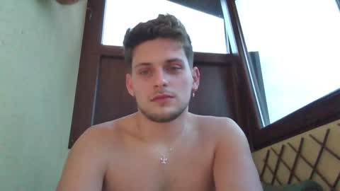 Snapshot of roberto_twink1 chatting on 01.24.25 Roberto online show from 01.24.25