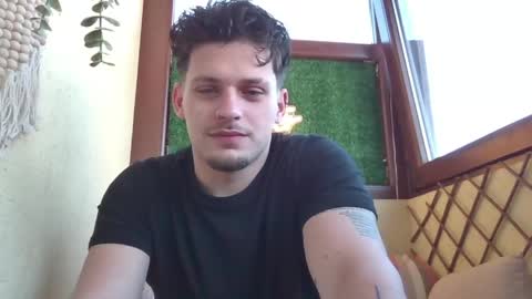 Snapshot of roberto_twink1 chatting on 04.25.26 Roberto online show from 04.25.26
