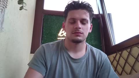 Snapshot of roberto_twink1 chatting on 04.29.26 Roberto online show from 04.29.26