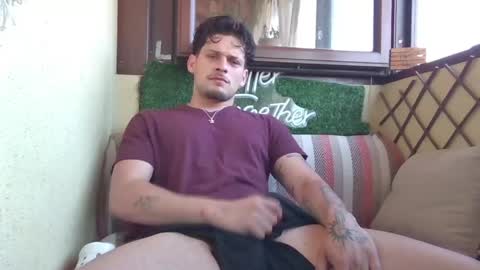 Snapshot of roberto_twink1 chatting on 05.27.26 Roberto online show from 05.27.26