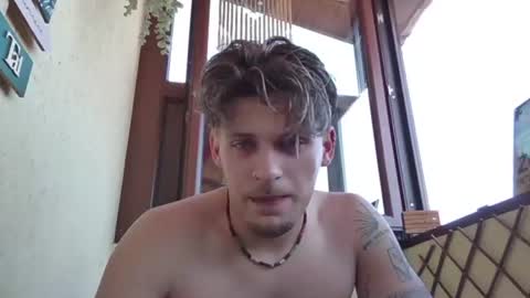 Snapshot of roberto_twink1 chatting on 06.21.26 Roberto online show from 06.21.26