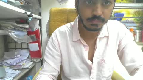 Robertsalia online show from 02.14.25