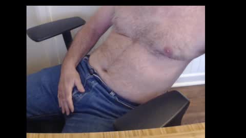 robidan6923 online show from 02.14.25