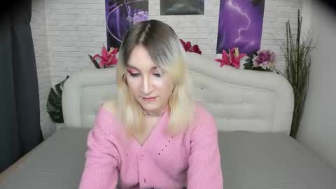 Snapshot of robinkhelless chatting on 02.24.25 robin khelless online show from 02.24.25
