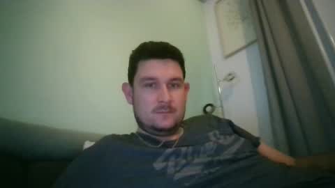 Robin online show from 10.05.25