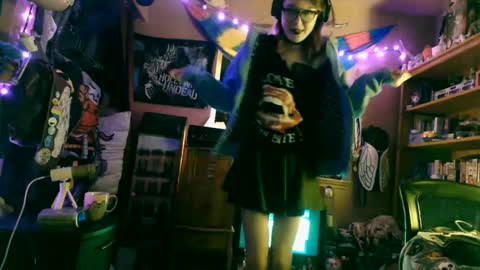 Snapshot of robynethedemon chatting on 12.04.24 robynethedemon online show from 12.04.24