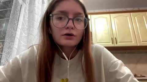 robynsentinella online show from 11.18.25