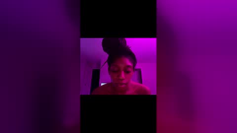 Snapshot of robynthegoddess chatting on 03.25.26 robynthegoddess online show from 03.25.26