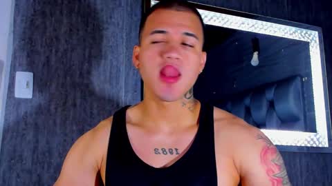 Snapshot of roccosaints_1 chatting on 02.22.26 santos online show from 02.22.26