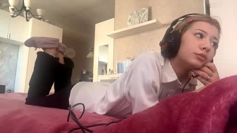 Snapshot of rochellehouis chatting on 03.02.26 Anny online show from 03.02.26