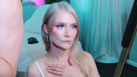 Lina and Den online show from 10.05.25