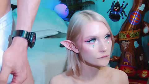 Lina and Den online show from 10.26.25