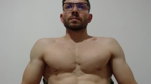 Snapshot of rocky_muscle chatting on 01.17.26 rocky muscle online show from 01.17.26