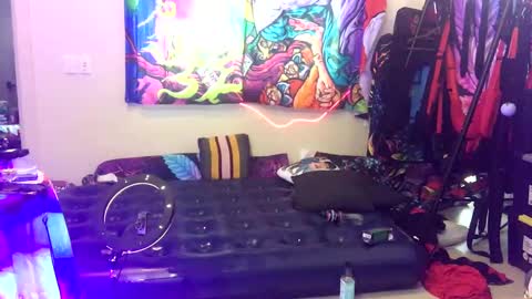 Snapshot of rod77knee chatting on 12.26.24 rod77knee online show from 12.26.24