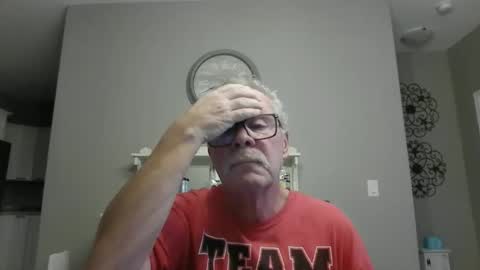 Snapshot of rodied chatting on 10.21.25 rodied online show from 10.21.25