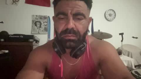 Snapshot of rodrigo232426 chatting on 09.26.25 rodrigo232426 online show from 09.26.25