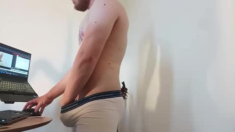 Snapshot of rodrigoengineer chatting on 02.01.26 rodrigoengineer online show from 02.01.26