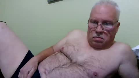Snapshot of rodstud641 chatting on 01.10.25 rodstud641 online show from 01.10.25
