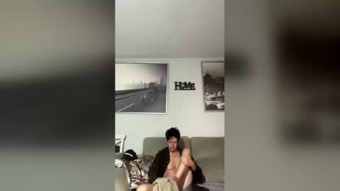 rogerbenid81 online show from 12.19.25