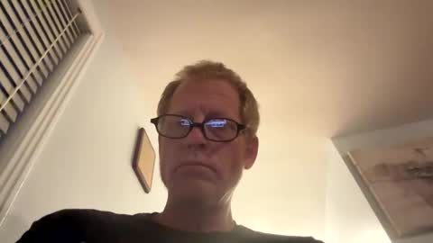 rojomikey112 online show from 10.25.25