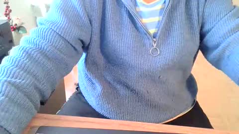 Snapshot of rolandloser1000 chatting on 01.10.25 rolandloser1000 online show from 01.10.25