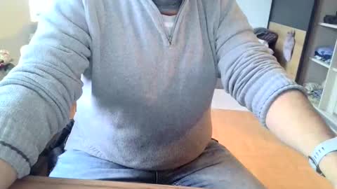 Snapshot of rolandloser1000 chatting on 01.16.25 rolandloser1000 online show from 01.16.25