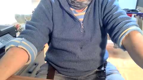 Snapshot of rolandloser1000 chatting on 02.04.25 rolandloser1000 online show from 02.04.25