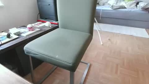 Snapshot of rolandloser1000 chatting on 10.21.25 rolandloser1000 online show from 10.21.25