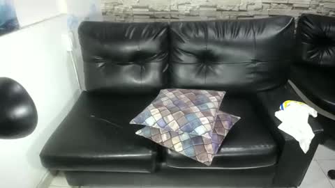 rom_weasley online show from 10.21.25