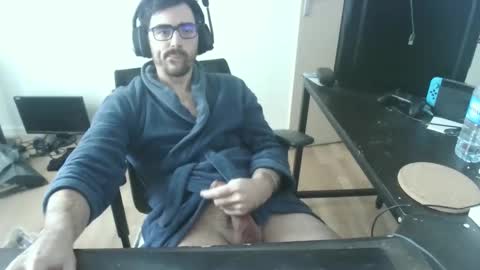 Snapshot of romainb72 chatting on 01.30.25 romainb72 online show from 01.30.25