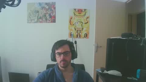 Snapshot of romainb72 chatting on 02.24.25 romainb72 online show from 02.24.25