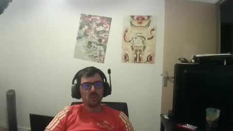 Snapshot of romainb72 chatting on 09.21.25 romainb72 online show from 09.21.25