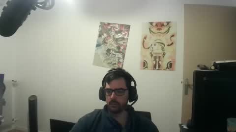 Snapshot of romainb72 chatting on 09.26.25 romainb72 online show from 09.26.25