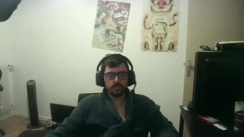 Snapshot of romainb72 chatting on 10.05.25 romainb72 online show from 10.05.25