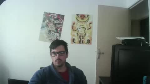 Snapshot of romainb72 chatting on 10.27.25 romainb72 online show from 10.27.25