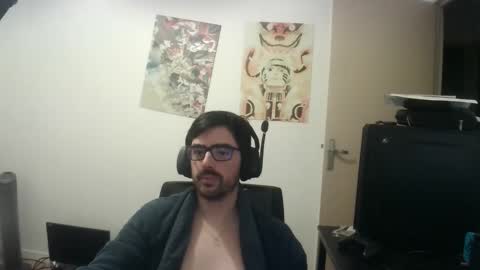 Snapshot of romainb72 chatting on 11.13.25 romainb72 online show from 11.13.25