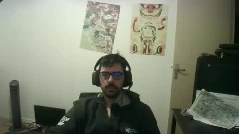 Snapshot of romainb72 chatting on 12.18.25 romainb72 online show from 12.18.25