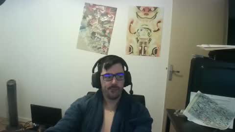 Snapshot of romainb72 chatting on 12.22.25 romainb72 online show from 12.22.25