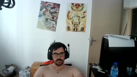 Snapshot of romainb72 chatting on 06.21.26 romainb72 online show from 06.21.26