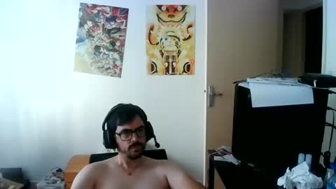 Snapshot of romainb72 chatting on 07.16.26 romainb72 online show from 07.16.26