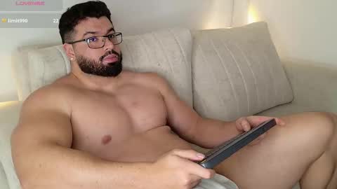 Roman Lux online show from 12.05.25