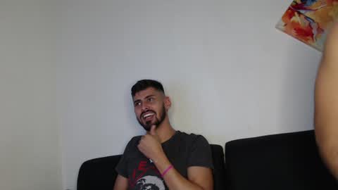 Snapshot of romanphoenix chatting on 01.22.25 Roman online show from 01.22.25