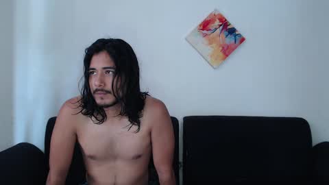 Snapshot of romanphoenix chatting on 01.27.25 Roman online show from 01.27.25